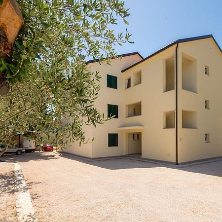Apartmani Mara Pakoštane Extérieur photo