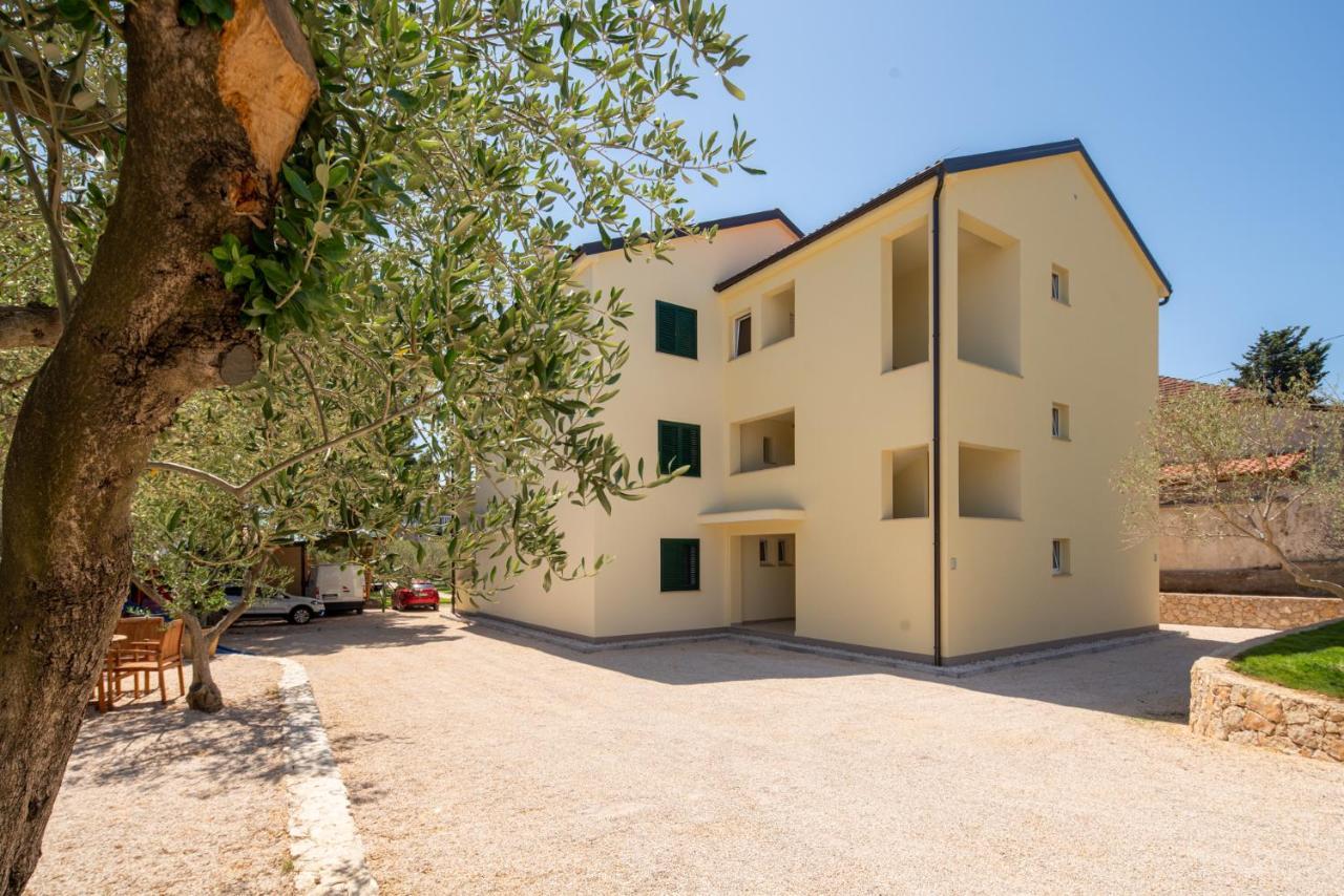 Apartmani Mara Pakoštane Extérieur photo
