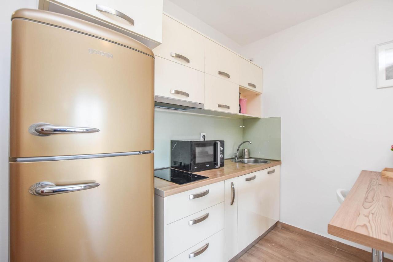 Apartmani Mara Pakoštane Extérieur photo