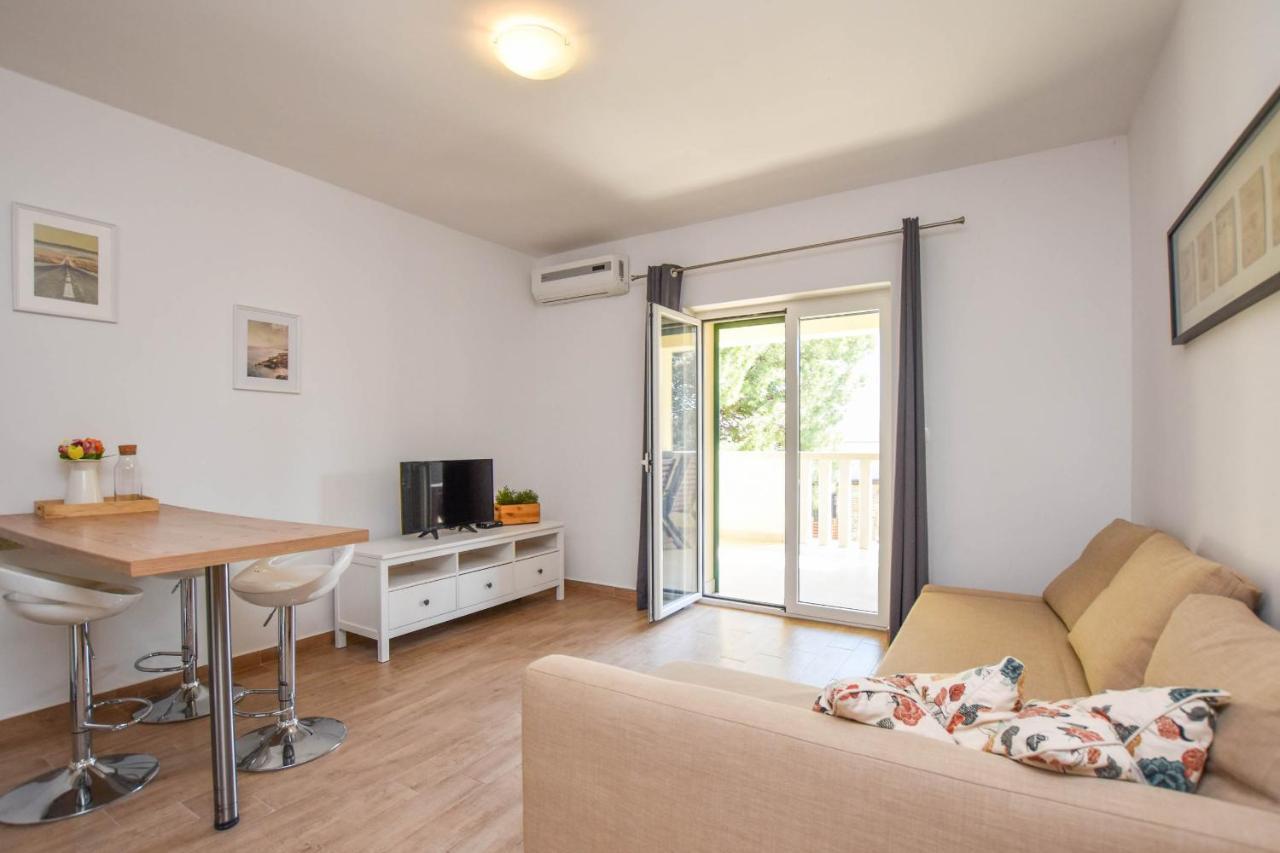 Apartmani Mara Pakoštane Extérieur photo